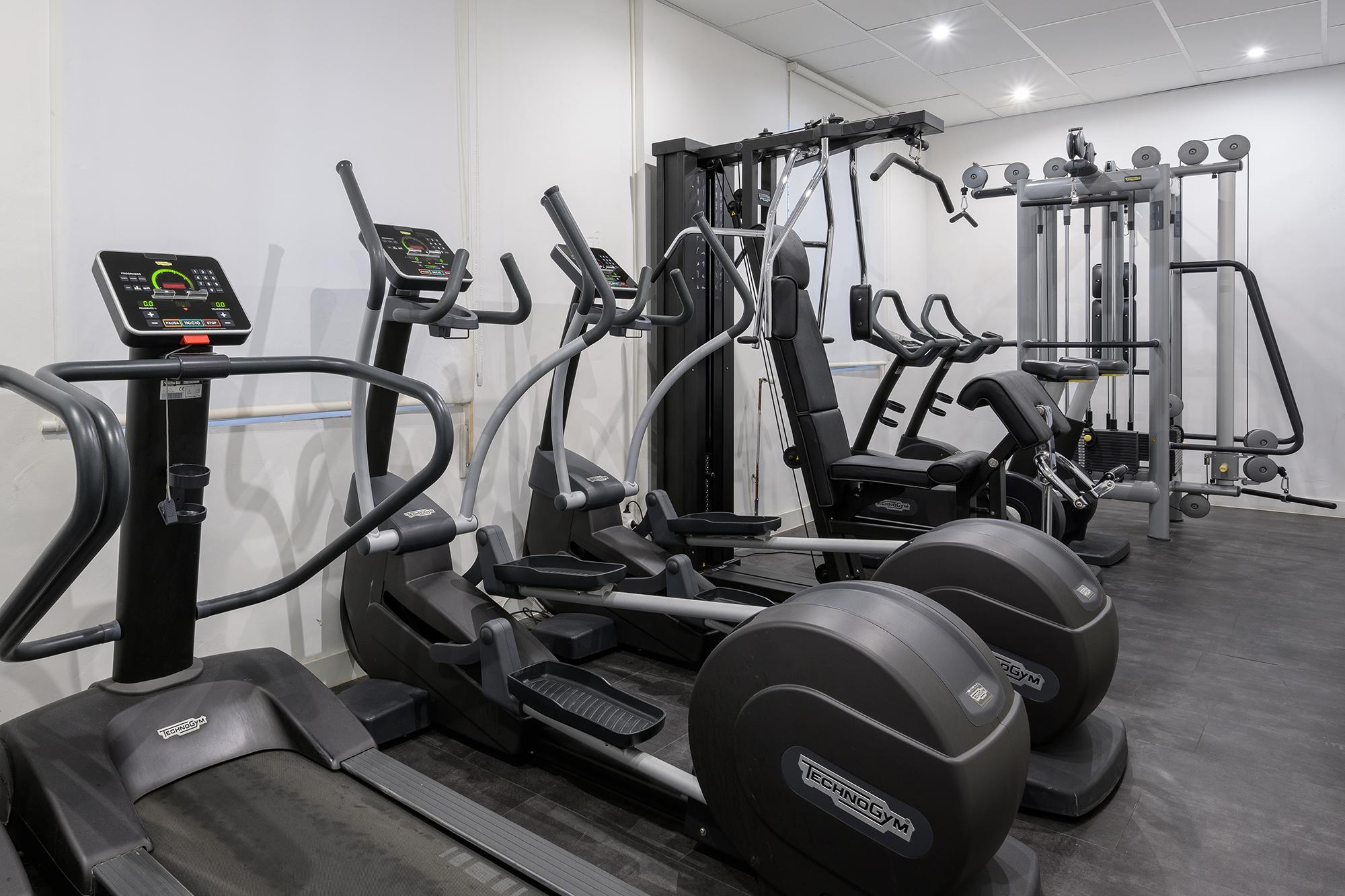 Neomagna Madrid Hotel Ngoại thất bức ảnh