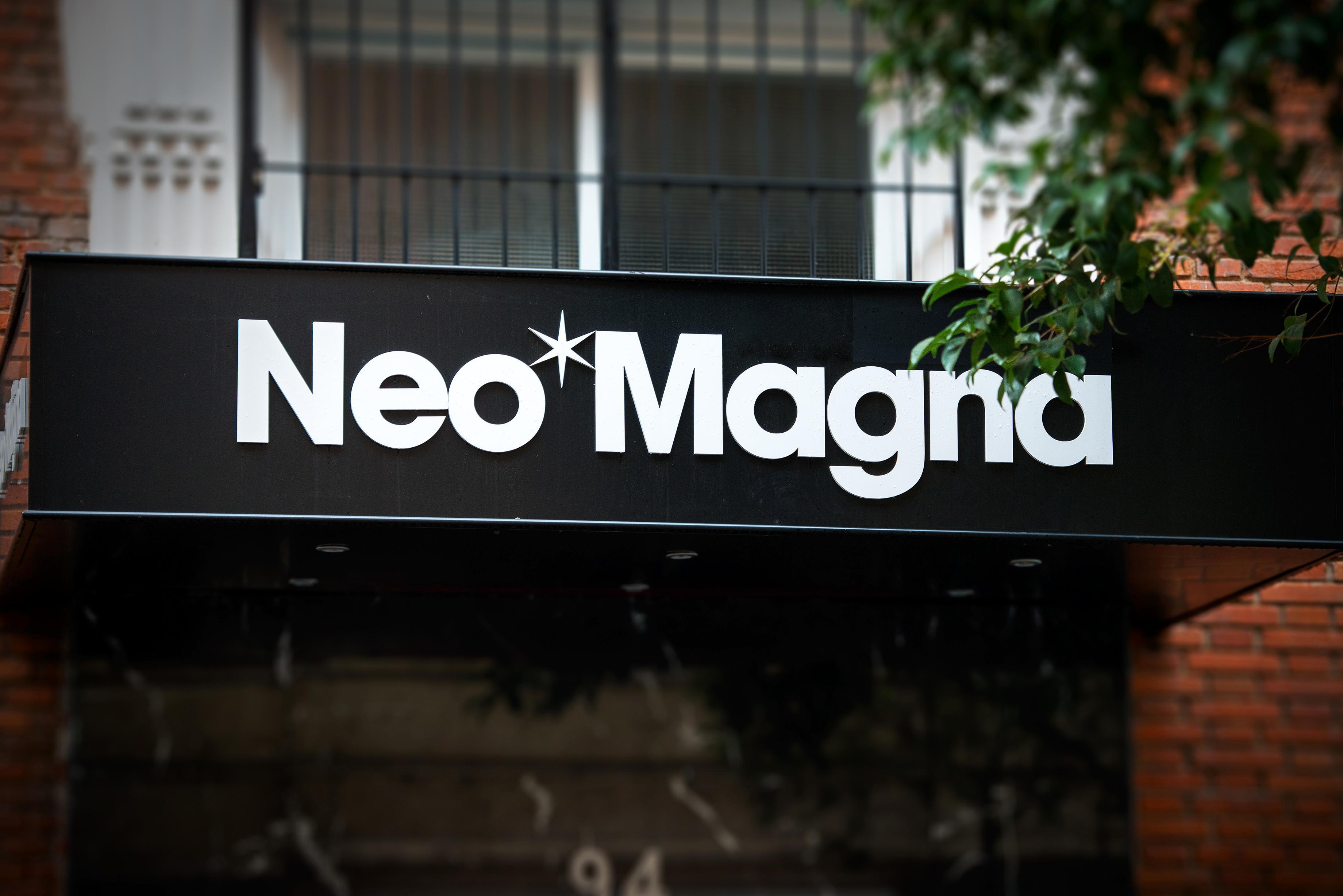 Neomagna Madrid Hotel Ngoại thất bức ảnh