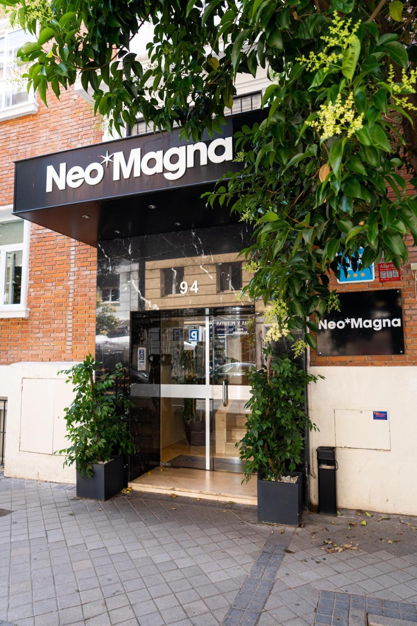 Neomagna Madrid Hotel Ngoại thất bức ảnh