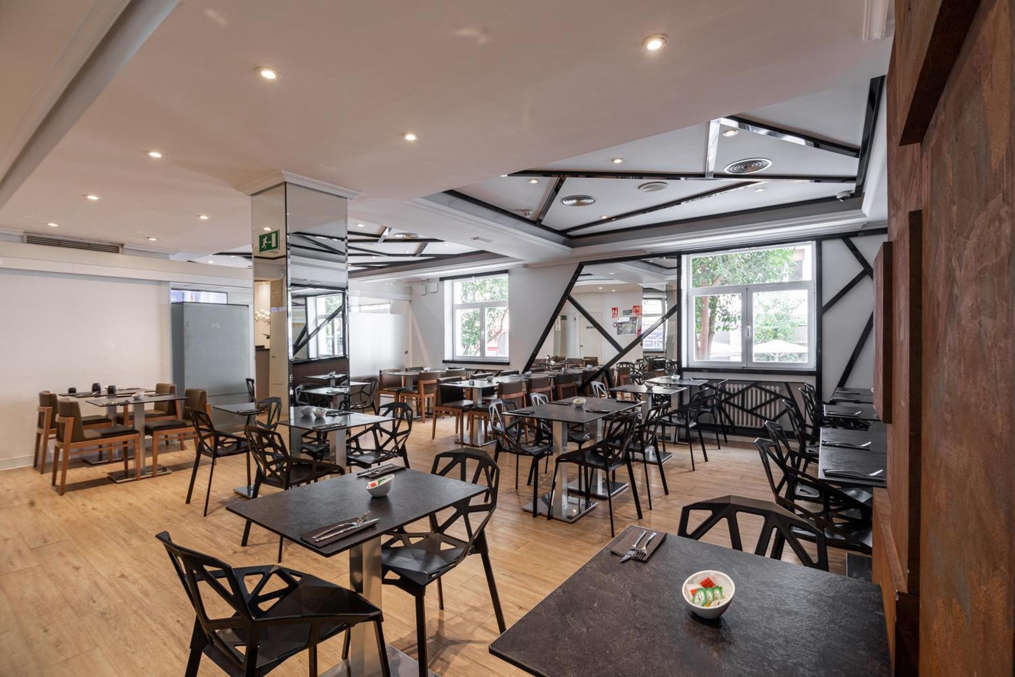 Neomagna Madrid Hotel Ngoại thất bức ảnh